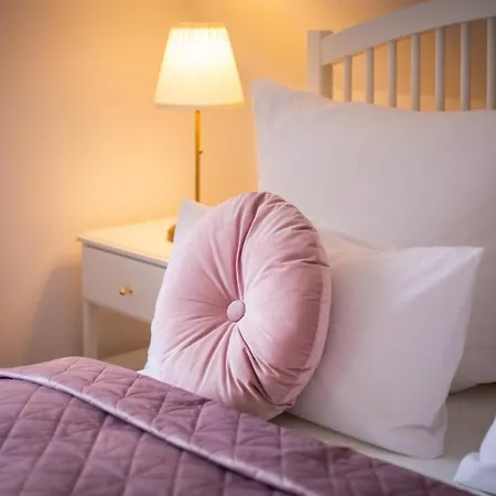 Apartone Land-hotel Зебниц