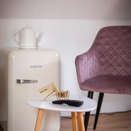 Apartone Land-hotel Hotel