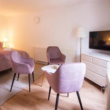 Hotel Apartone Land-hotel *