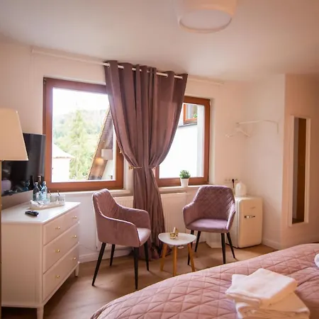 Apartone Land-hotel Hotel *