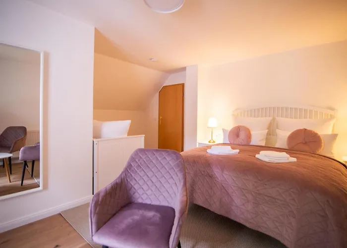 Apartone Land-hotel Hotel